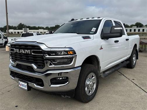 2025 RAM 2500 Tradesman Crew Cab 4x4 6'4' Box