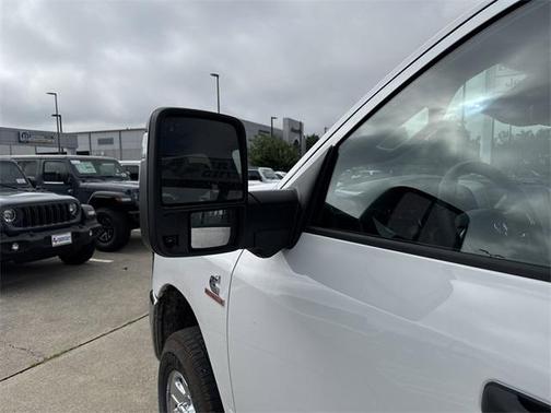 2025 RAM 2500 Tradesman Crew Cab 4x4 6'4' Box