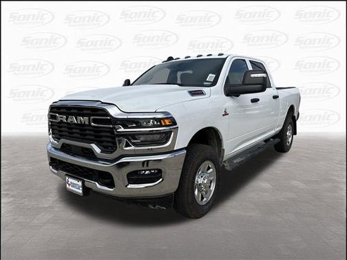 2025 RAM 2500 Tradesman Crew Cab 4x4 6'4' Box