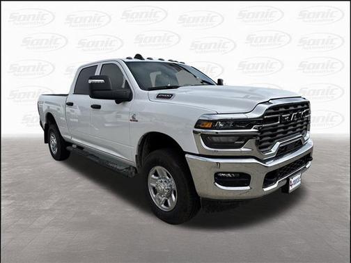2025 RAM 2500 Tradesman Crew Cab 4x4 6'4' Box