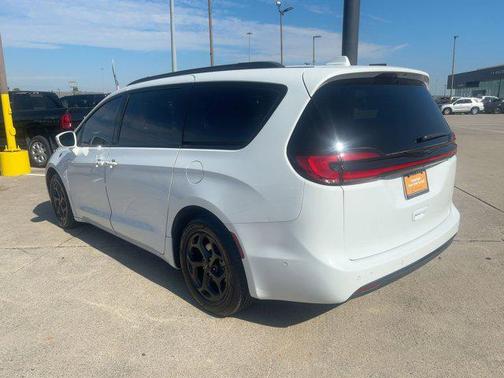 2021 Chrysler Pacifica Hybrid Touring L