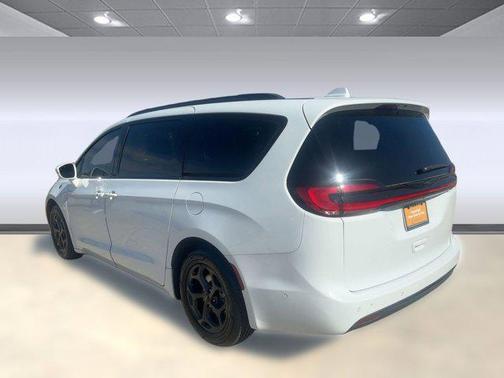 2021 Chrysler Pacifica Hybrid Touring L
