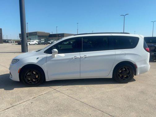 2021 Chrysler Pacifica Hybrid Touring L