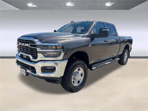 2025 RAM 2500 Tradesman Crew Cab 4x4 6'4' Box