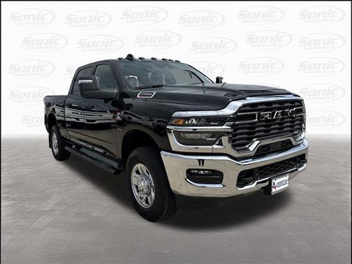 2025 RAM 2500 Tradesman Crew Cab 4x4 6'4' Box