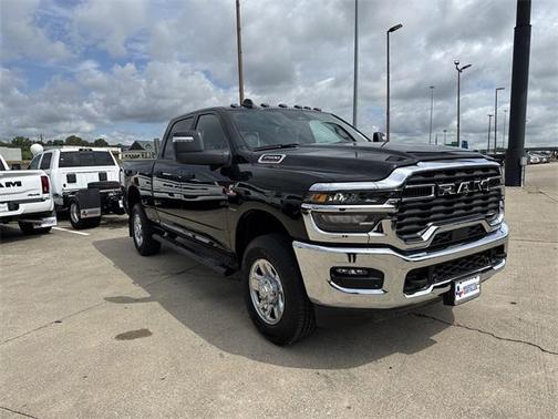2025 RAM 2500 Tradesman Crew Cab 4x4 6'4' Box