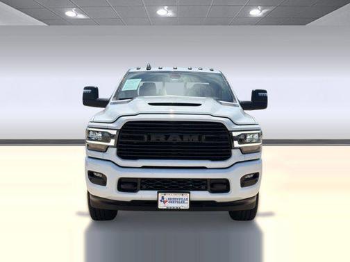 Bright White Clearcoat 2024 RAM 2500 Laramie Crew Cab 4x4 6'4' Box