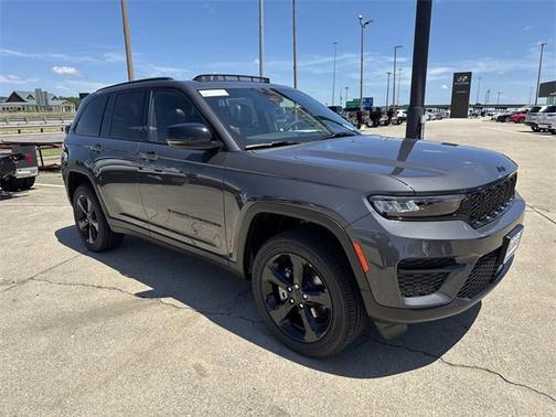2025 Jeep Grand Cherokee Altitude