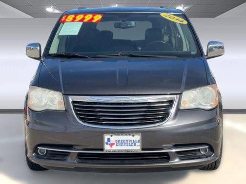 2014 Chrysler Town & Country Touring-L