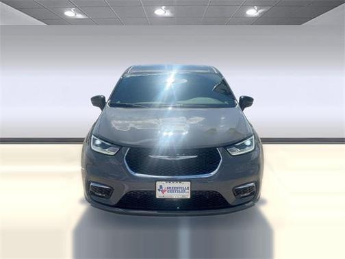 2025 Chrysler Pacifica L