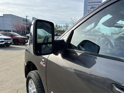 2025 RAM 2500 Laramie Crew Cab 4x4 6'4' Box