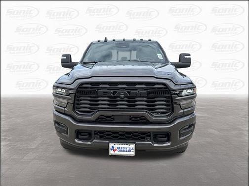 2025 RAM 3500 Big Horn Crew Cab 4x4 8' Box