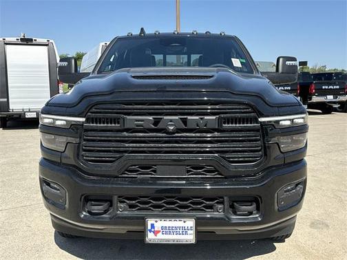 2025 RAM 3500 Laramie Crew Cab 4x4 8' Box