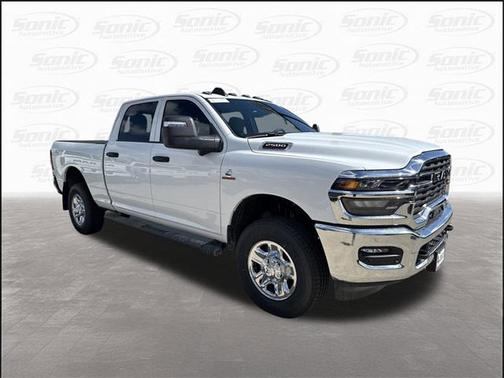 2025 RAM 2500 Tradesman Crew Cab 4x4 6'4' Box