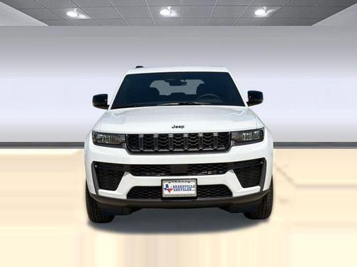 2026 Jeep Grand Cherokee Altitude