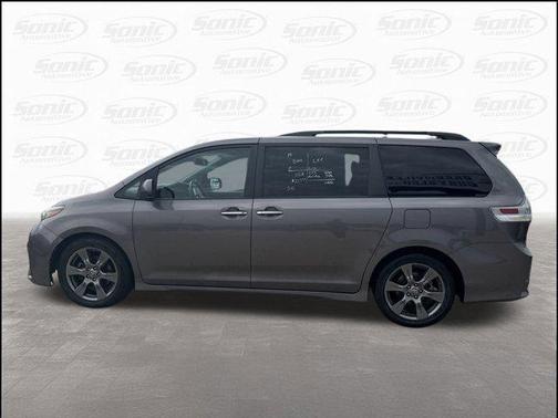 2019 Toyota Sienna SE Premium