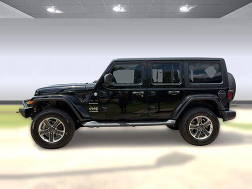 Black Clearcoat 2019 Jeep Wrangler Unlimited Sahara