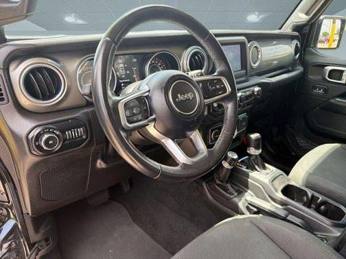 Black Clearcoat 2019 Jeep Wrangler Unlimited Sahara