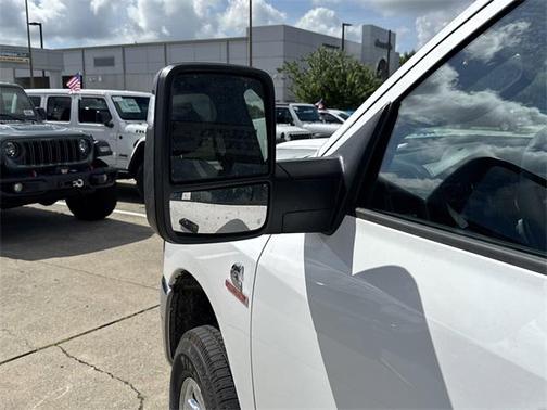 2025 RAM 2500 Tradesman Crew Cab 4x4 6'4' Box