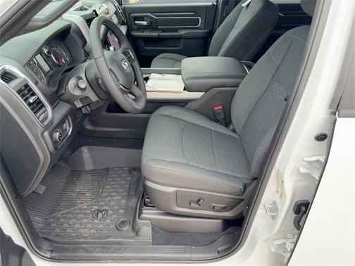 2026 RAM 2500 Lone Star Crew Cab 4x4 6'4' Box