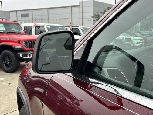 2022 Jeep Grand Cherokee Laredo
