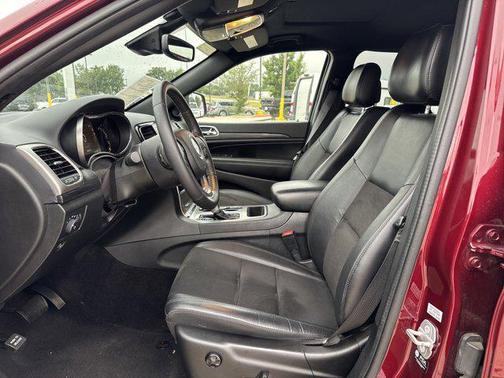 2022 Jeep Grand Cherokee Laredo