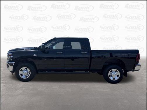 2025 RAM 2500 Tradesman Crew Cab 4x4 6'4' Box