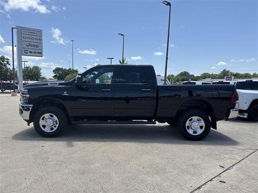 2025 RAM 2500 Tradesman Crew Cab 4x4 6'4' Box