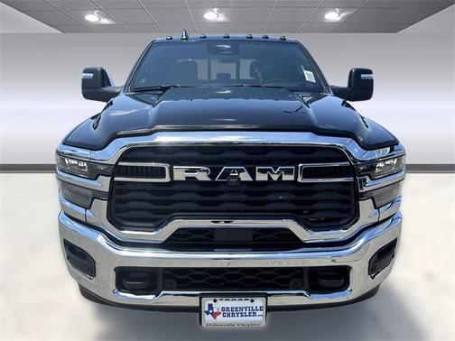 2025 RAM 2500 Tradesman Crew Cab 4x4 6'4' Box