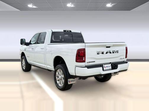 Bright White Clearcoat 2026 RAM 2500 Laramie Crew Cab 4x4 6'4' Box