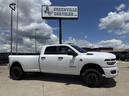 2025 RAM 3500 Big Horn Crew Cab 4x4 8' Box