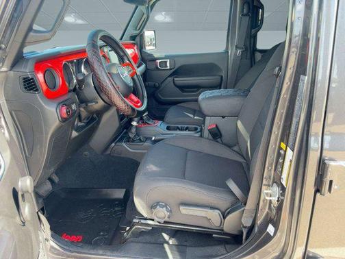 2023 Jeep Gladiator Sport