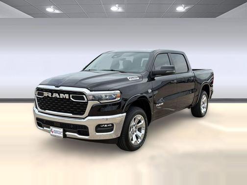 Diamond Black Crystal Pearlcoat 2026 RAM 1500 Lone Star
