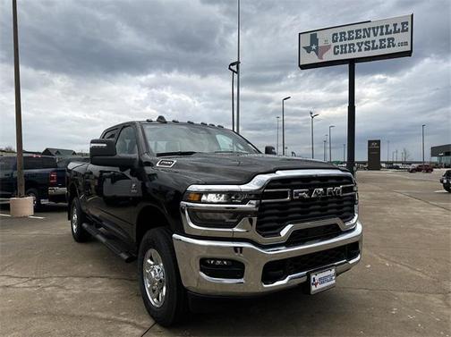 2025 RAM 2500 Tradesman Crew Cab 4x4 6'4' Box