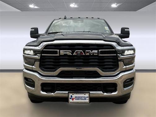 2025 RAM 2500 Tradesman Crew Cab 4x4 6'4' Box