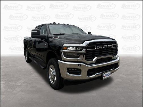 2025 RAM 2500 Tradesman Crew Cab 4x4 6'4' Box