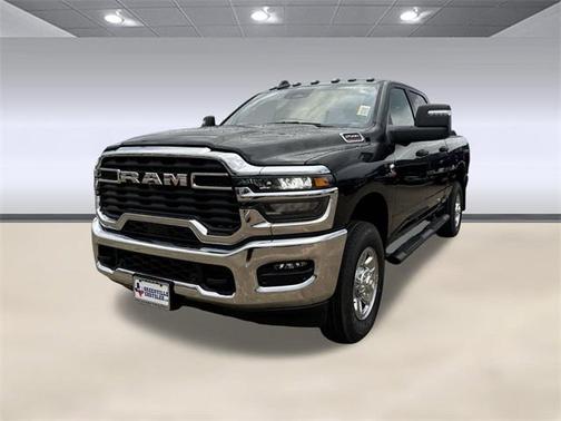 2025 RAM 2500 Tradesman Crew Cab 4x4 6'4' Box
