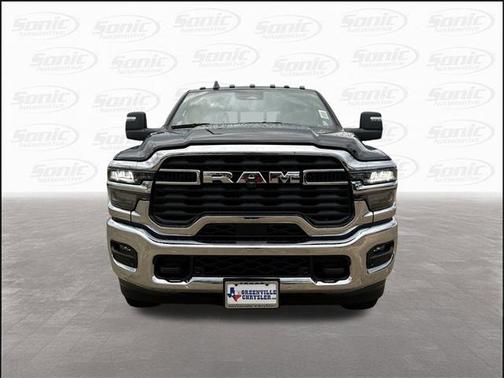 2025 RAM 2500 Tradesman Crew Cab 4x4 6'4' Box
