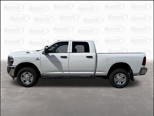 2025 RAM 2500 Tradesman Crew Cab 4x4 6'4' Box