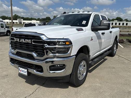 2025 RAM 2500 Tradesman Crew Cab 4x4 6'4' Box