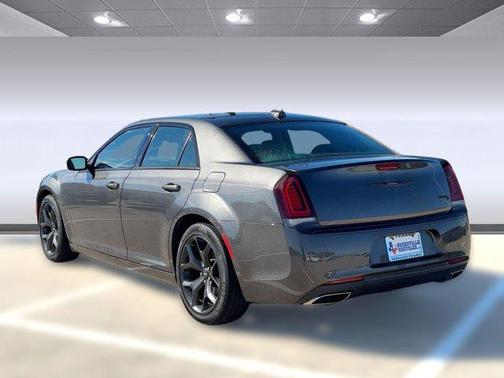 2023 Chrysler 300 S