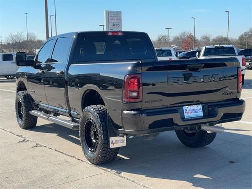2025 RAM 2500 Big Horn Crew Cab 4x4 6'4' Box