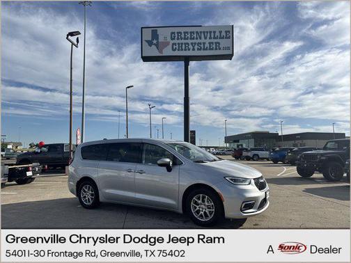 2023 Chrysler Pacifica Touring L