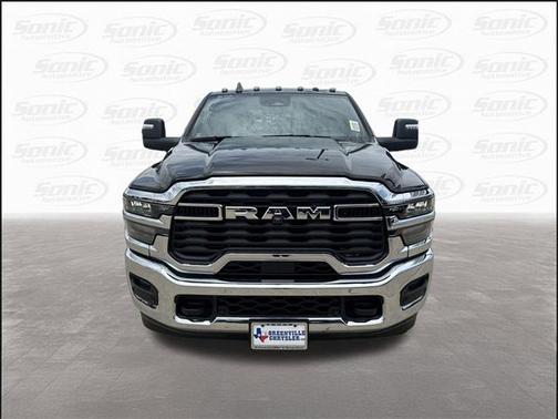 2025 RAM 2500 Tradesman Crew Cab 4x4 6'4' Box