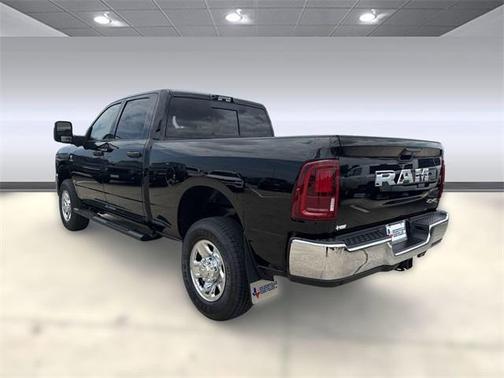 2025 RAM 2500 Tradesman Crew Cab 4x4 6'4' Box