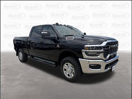 2025 RAM 2500 Tradesman Crew Cab 4x4 6'4' Box
