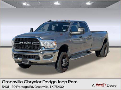 2024 RAM 3500 Tradesman Crew Cab 4x4 8' Box