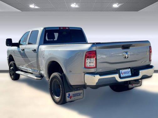 2024 RAM 3500 Tradesman Crew Cab 4x4 8' Box