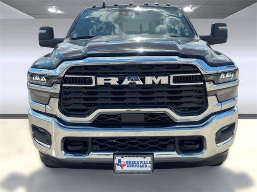 2025 RAM 3500 Tradesman Crew Cab 4x4 8' Box