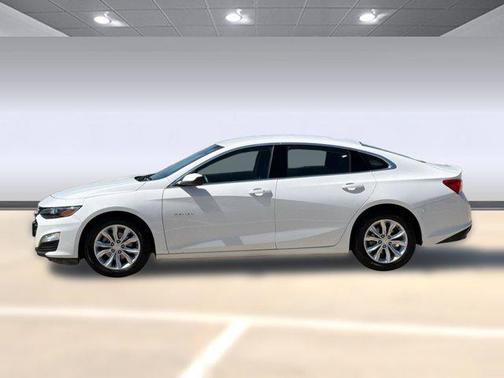 Summit White 2024 Chevrolet Malibu FWD 1LT